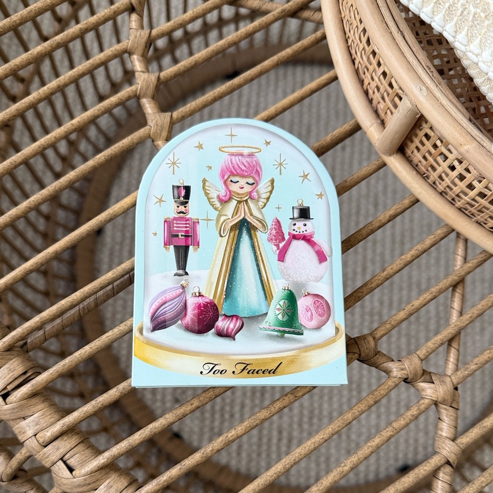 Too Faced Angelic eye palette